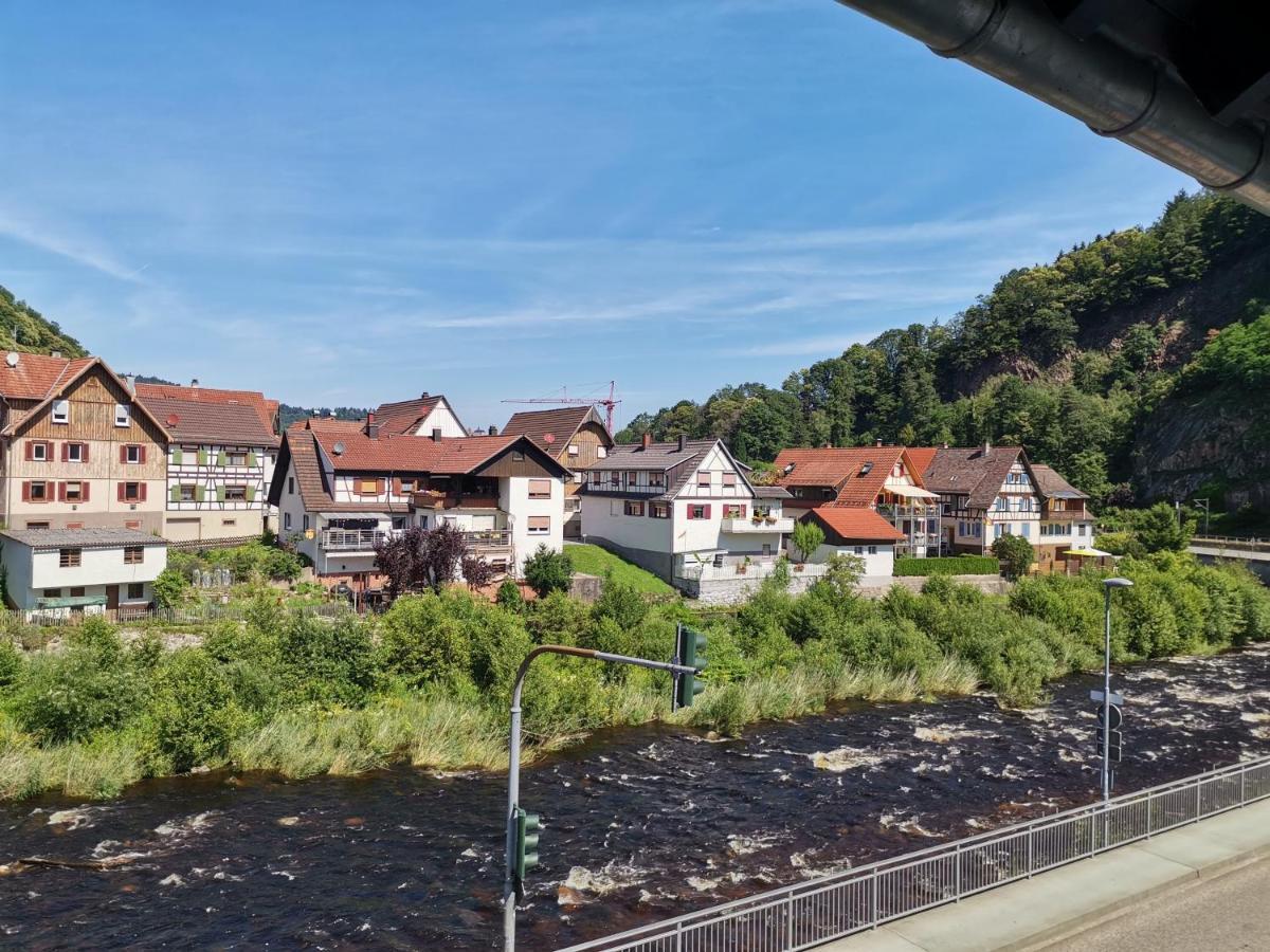 Hotel Gruener Baum - Hotel Im Murgtal, Schwarzwald Weisenbach Exterior photo
